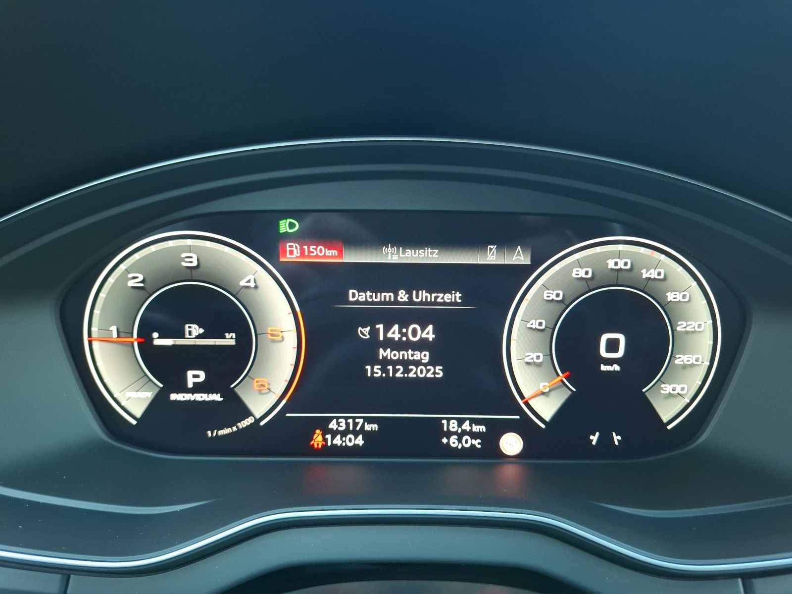 Fahrzeugabbildung Audi Q5 40 TDI S-line quattro S-tronic Matrix AHK Pan