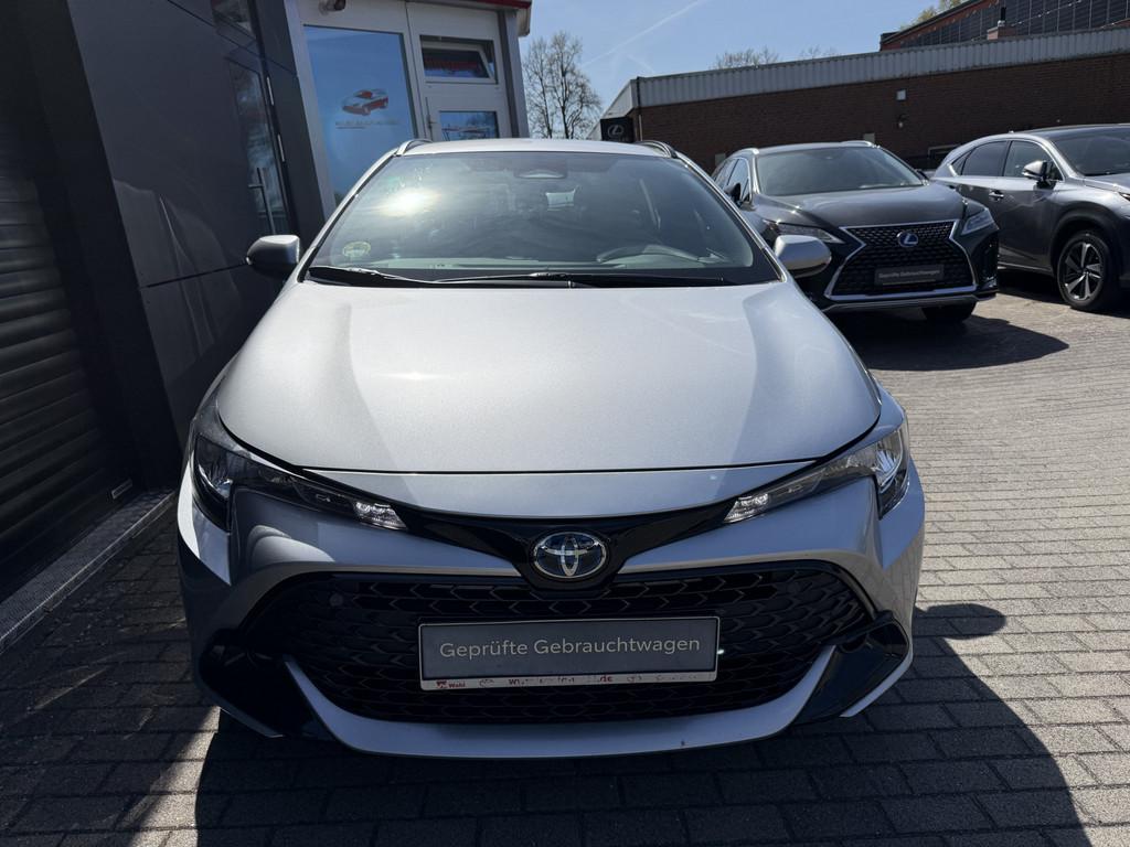 Toyota Corolla Touring Sports 1.8 Hybrid Business Editi