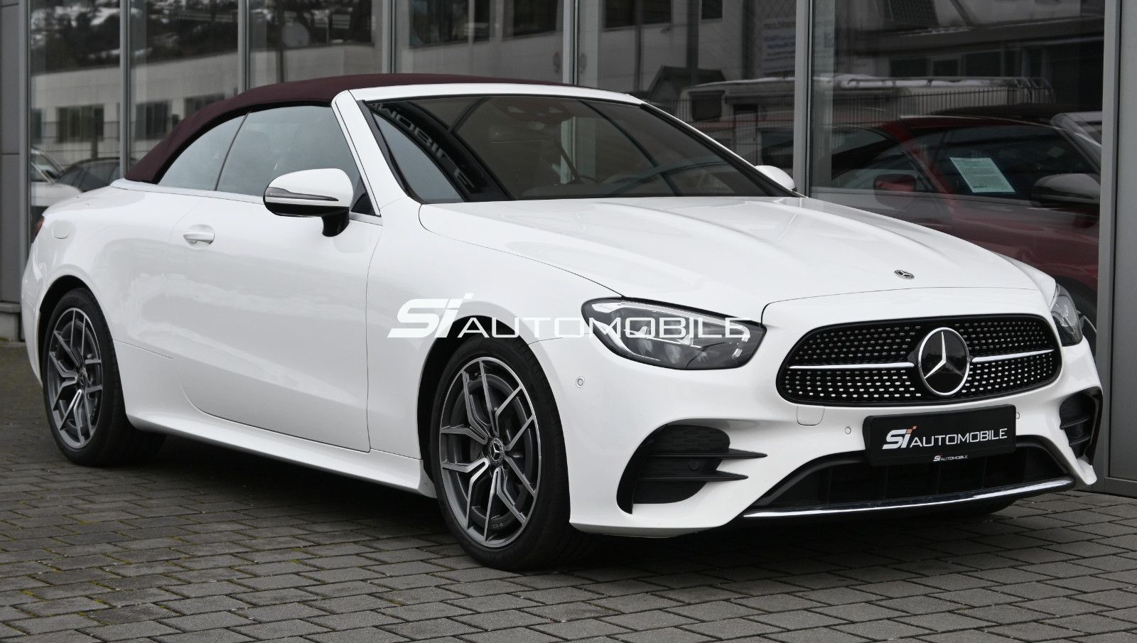 Fahrzeugabbildung Mercedes-Benz E 220 d Cabrio 2x AMG °ACC°STANDHEIZUNG°8-FACH°