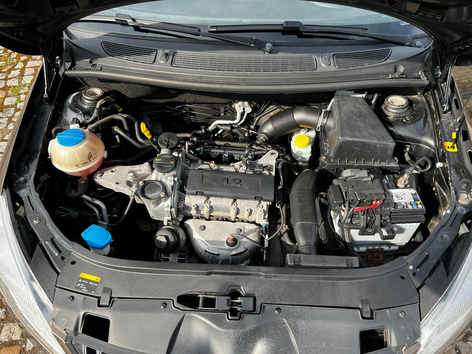 Skoda Roomster 2015 — фото 13