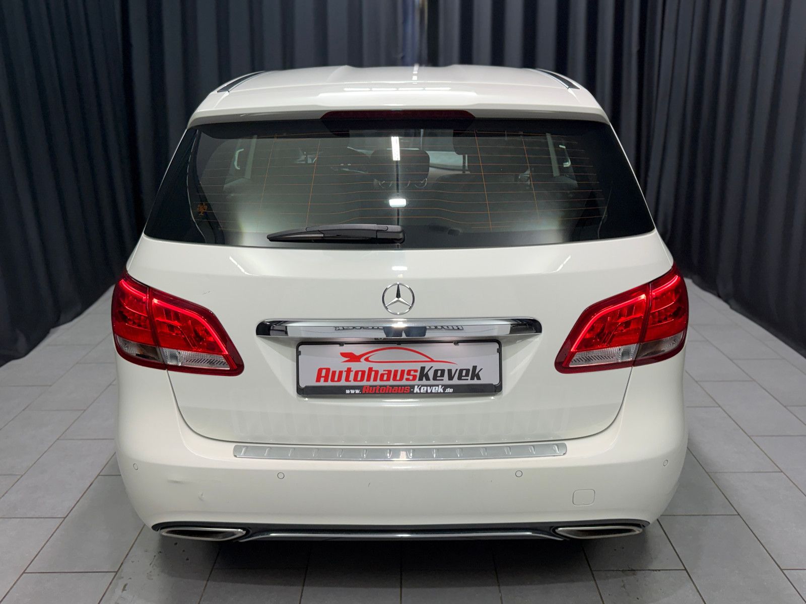 Fahrzeugabbildung Mercedes-Benz B 220 CDI |AUTOMATIK|NAVI|RF-CAM|LEDER