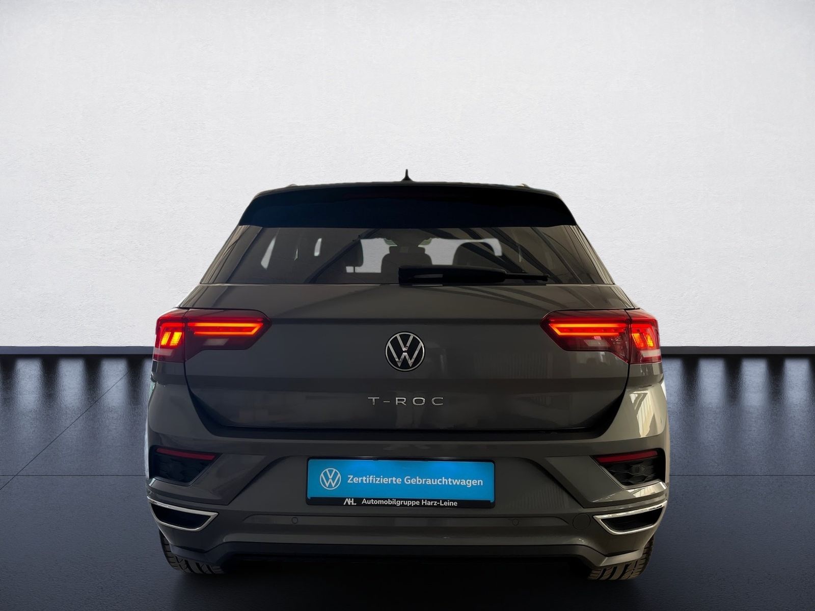 Volkswagen T-ROC R LINE TSI DSG ALU 19 AHK NAVI EINPARKHILF foto 5