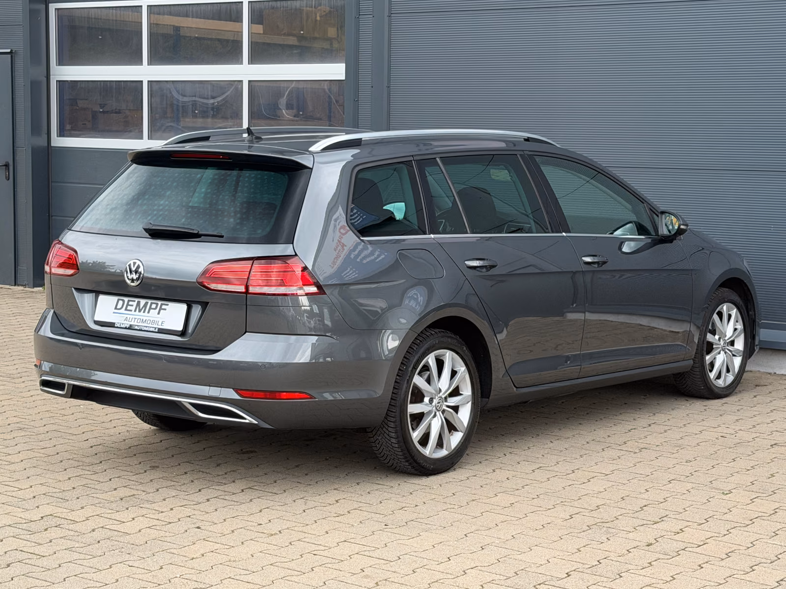 Volkswagen Golf Var. Highline*DSG*ErgoActive*LED*Navi*ACC*