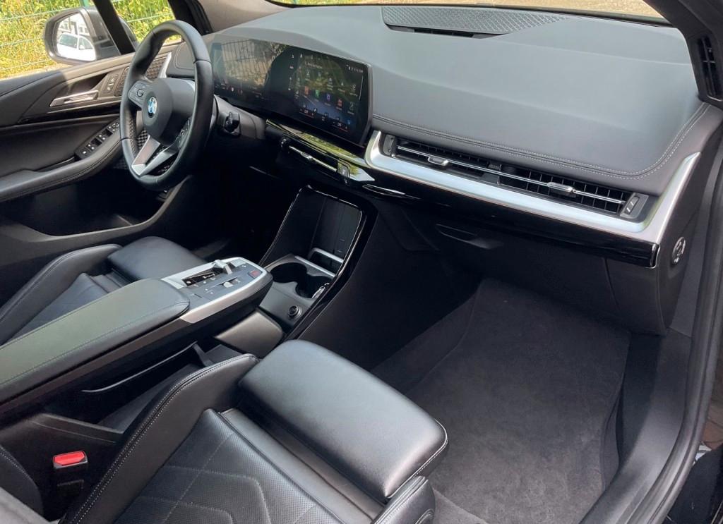 BMW 220