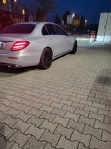 Mercedes-Benz E 200 Autom. Widescreen MB 100 Garantie - Mercedes-Benz E 200 in Duisburg