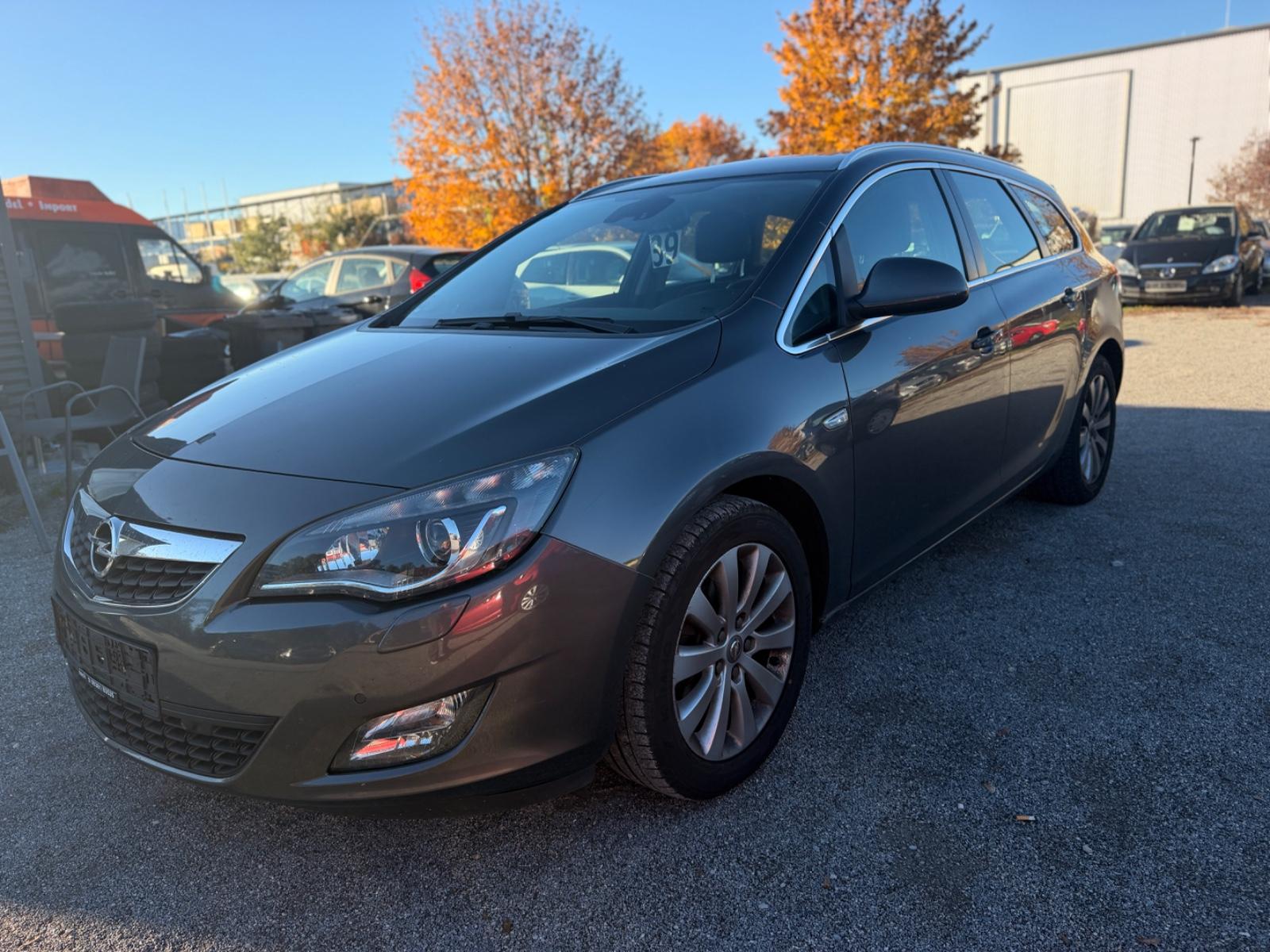 Opel Astra 2011 — engine 1.956 cm³, 160 HP (118kW)
