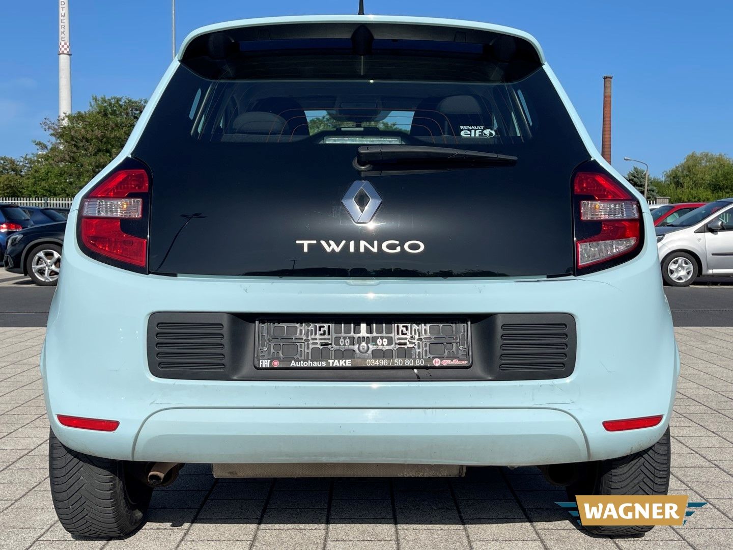 Fahrzeugabbildung Renault Twingo Dynamique leichter Frontschaden