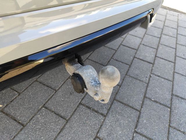 VOLVO XC 60 (Bild 12 von Array)