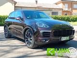 Porsche PORSCHE Cayenne 3.0 V6 tdi Platinum Edition 245c - Porsche Cayenne mit Halbautomatikschaltung