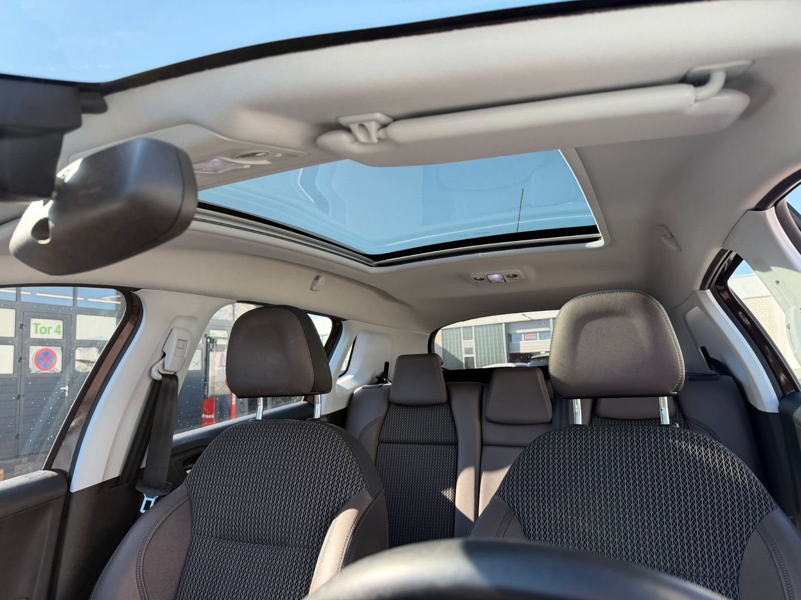 Fahrzeugabbildung Peugeot 2008 Allure