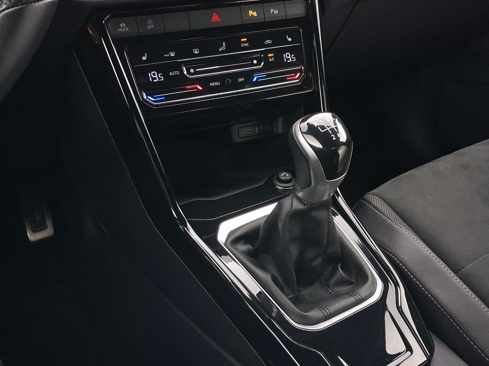 Volkswagen T-Roc 1.0 l TSI R-Line, миниатюра 12