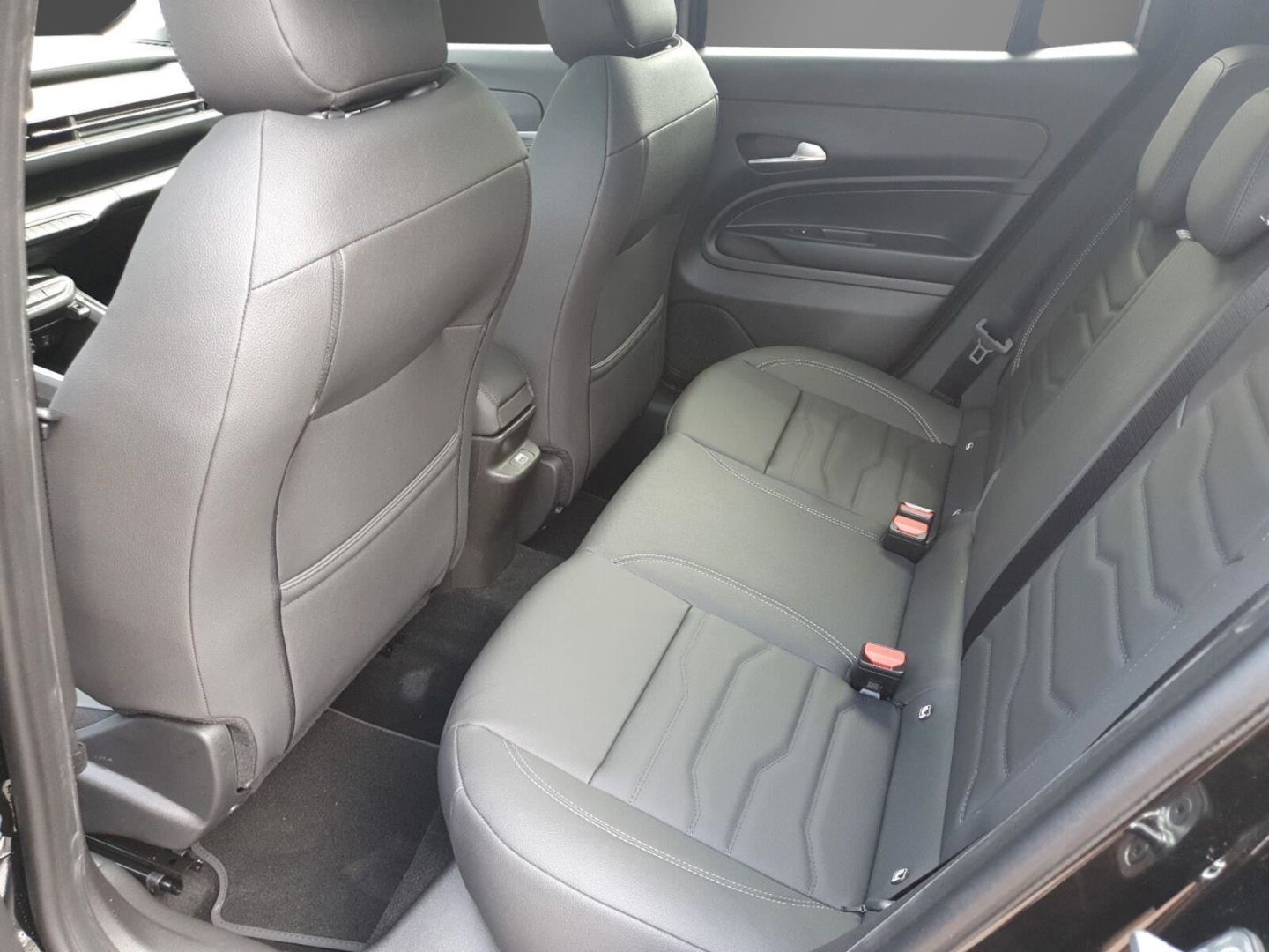 Fahrzeugabbildung Jeep Avenger Summit 1.2 MHEV -Leder-Panoramadach-MY25