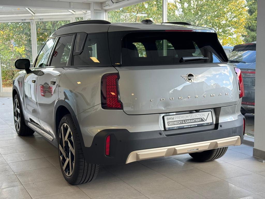 MINI Cooper C Countryman