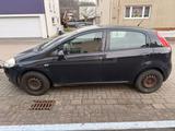 Fiat Punto 76000km gelaufen 8 fach bereift. - gebrauchte Fiat Punto aus dem Jahr 2011