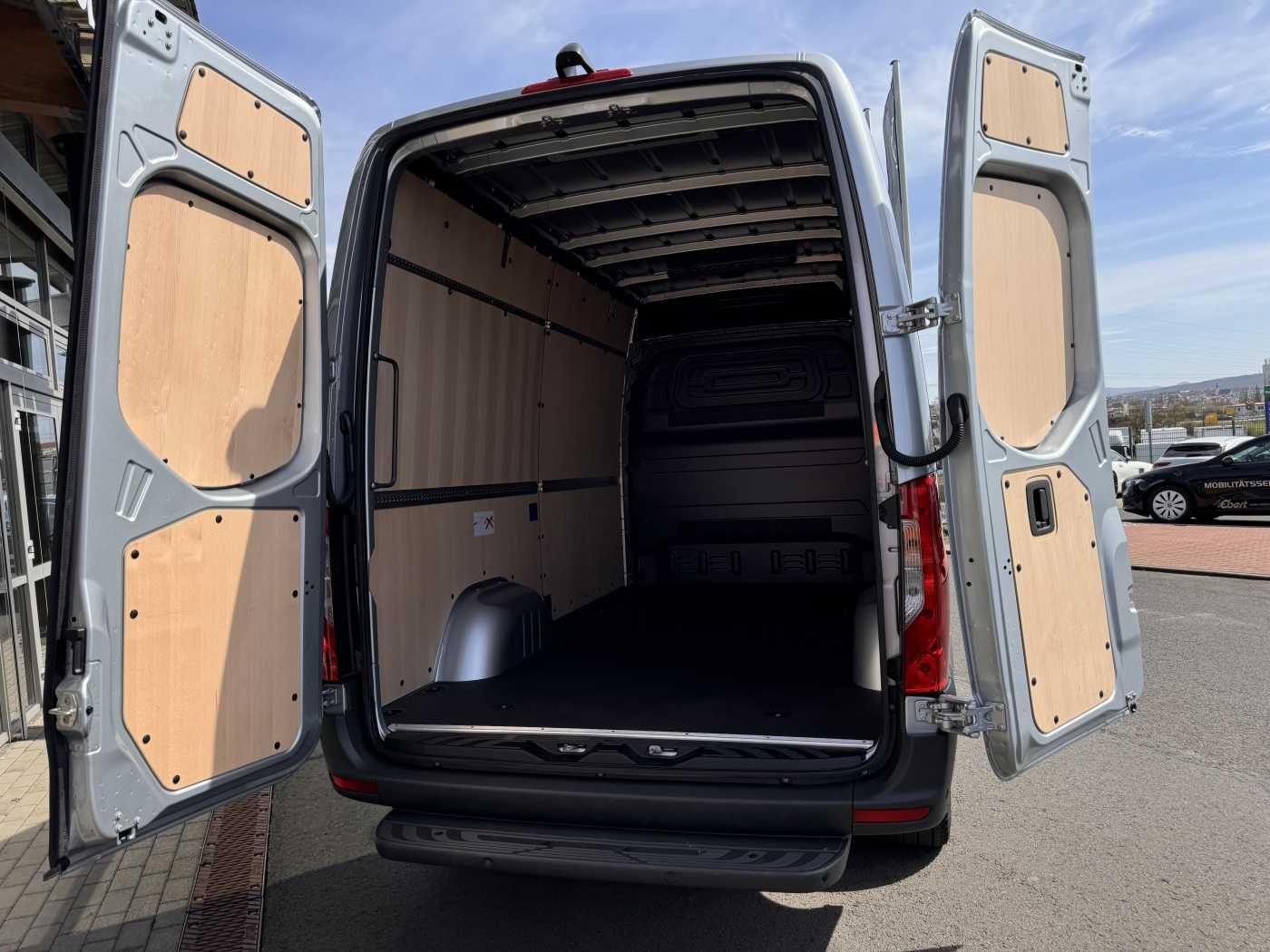 Fahrzeugabbildung Mercedes-Benz Sprinter 317 CDI 3665 Klima Kamera MBUX Schwing
