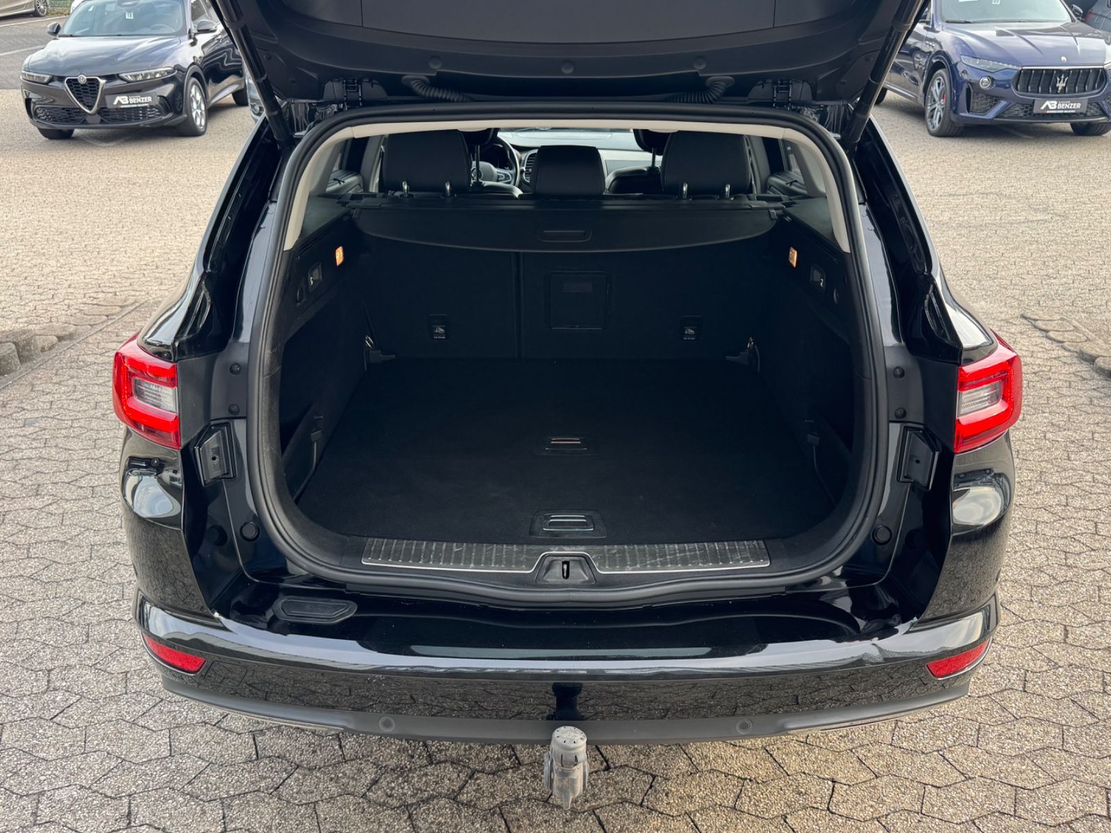 Fahrzeugabbildung Renault Talisman Initiale Paris/PANO/R-Cam/AHK/CarPlay/