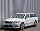 Skoda Octavia Combi RS-Klima-Leder-Navi-Xenon-PDC-Alu - Skoda Octavia aus 2012: RS