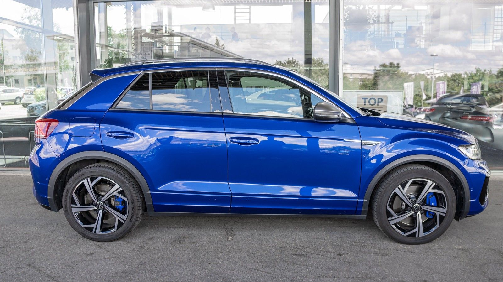 Volkswagen T-Roc 4MOTION R *1HAND*ACC*PANO*KAM*SPUR*VIRTUAL imagem 3