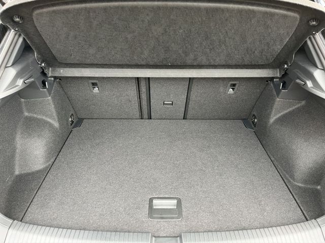 T-Roc R-Line 1.5 TSI DSG,ACC,LED,Navi;Kamera,AHK
