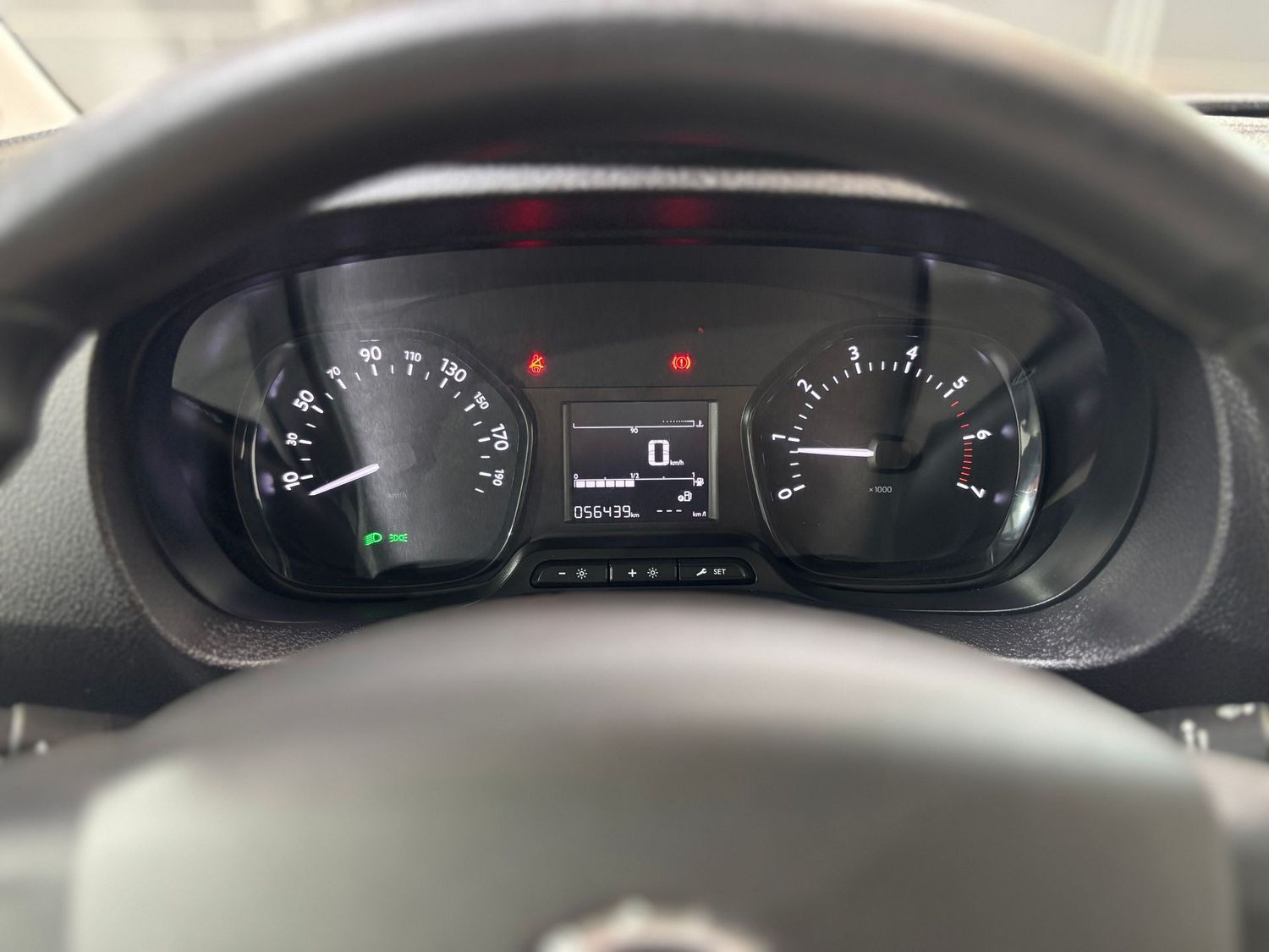 Fahrzeugabbildung Opel Vivaro 2.0D M L2#Klima#Tempomat.9Sitzer