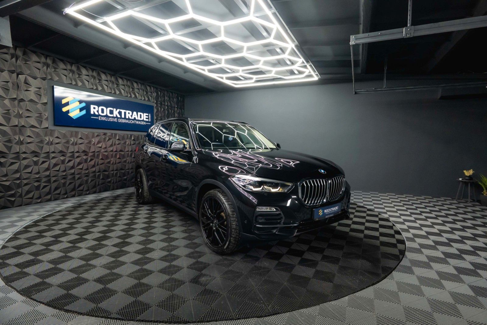 Fahrzeugabbildung BMW X5 xDrive 30d Sport Shadow | ACC | LED | Live CP