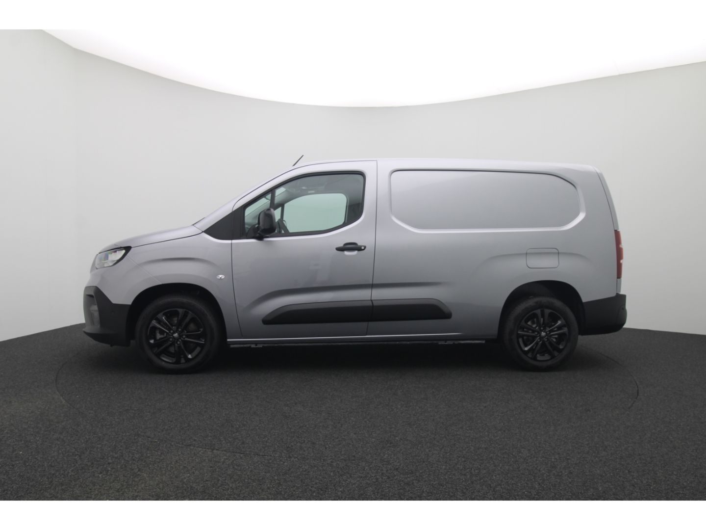 Fahrzeugabbildung Fiat Doblo Kastenwagen XL 1.5 Diesel 96 kW