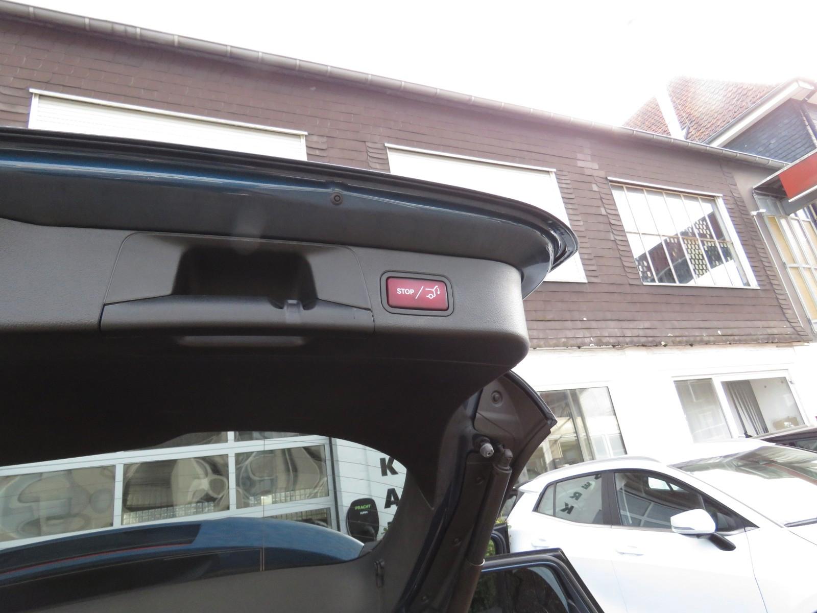 Mercedes-Benz B-Class / AMG Line / I-HAND, миниатюра 21
