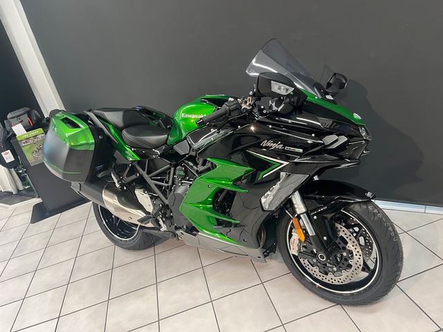 Kawasaki Ninja H2 SX SE Tourer mit Koffersatz