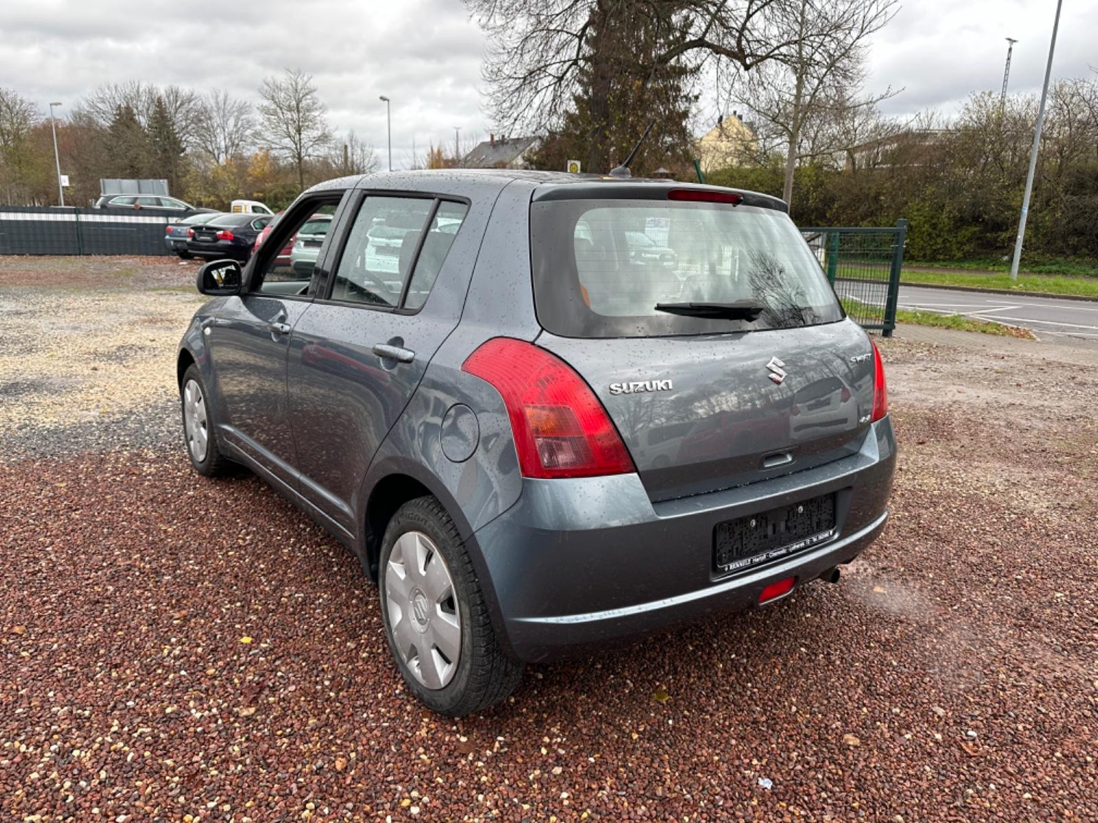 Suzuki Swift Lim. Snow