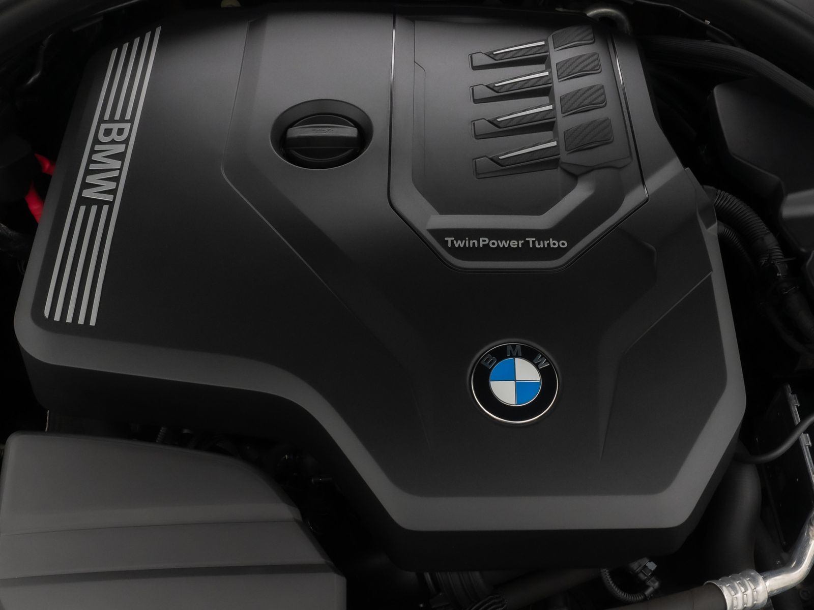 Fahrzeugabbildung BMW 330i M Sport HUD Panorama DAB HiFi AHK 19Zoll