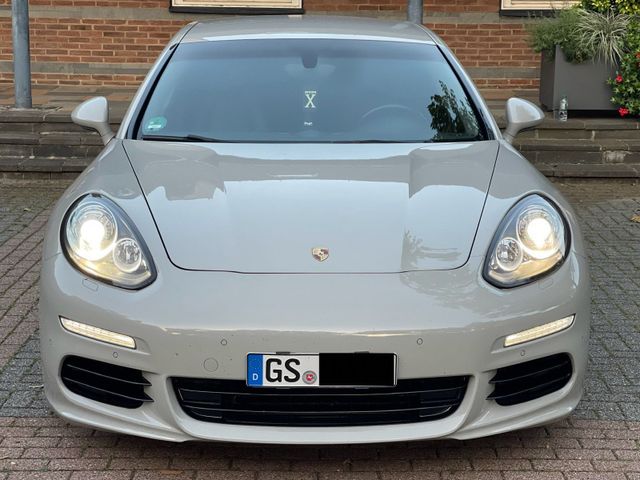 Porsche Panamera 3.0 V6 Diesel Sport Chrono