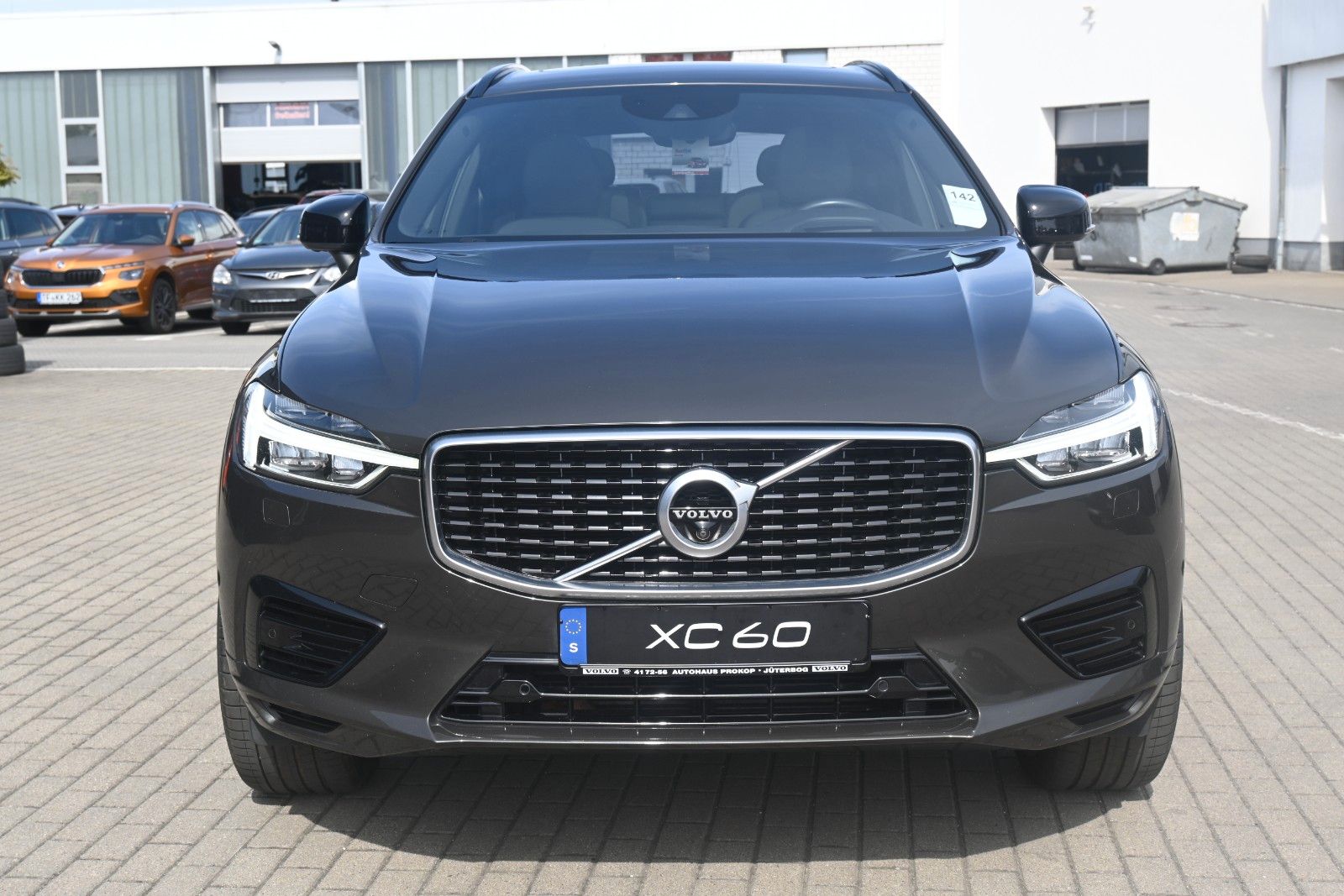 Fahrzeugabbildung Volvo XC60 T8 Twin Engine AWD R-Design*360°*LUFT*ACC