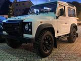 Land Rover LAND ROVER Defender 90 2.2 TD4 4posti - Land Rover Defender Kombi Gebrauchtwagen