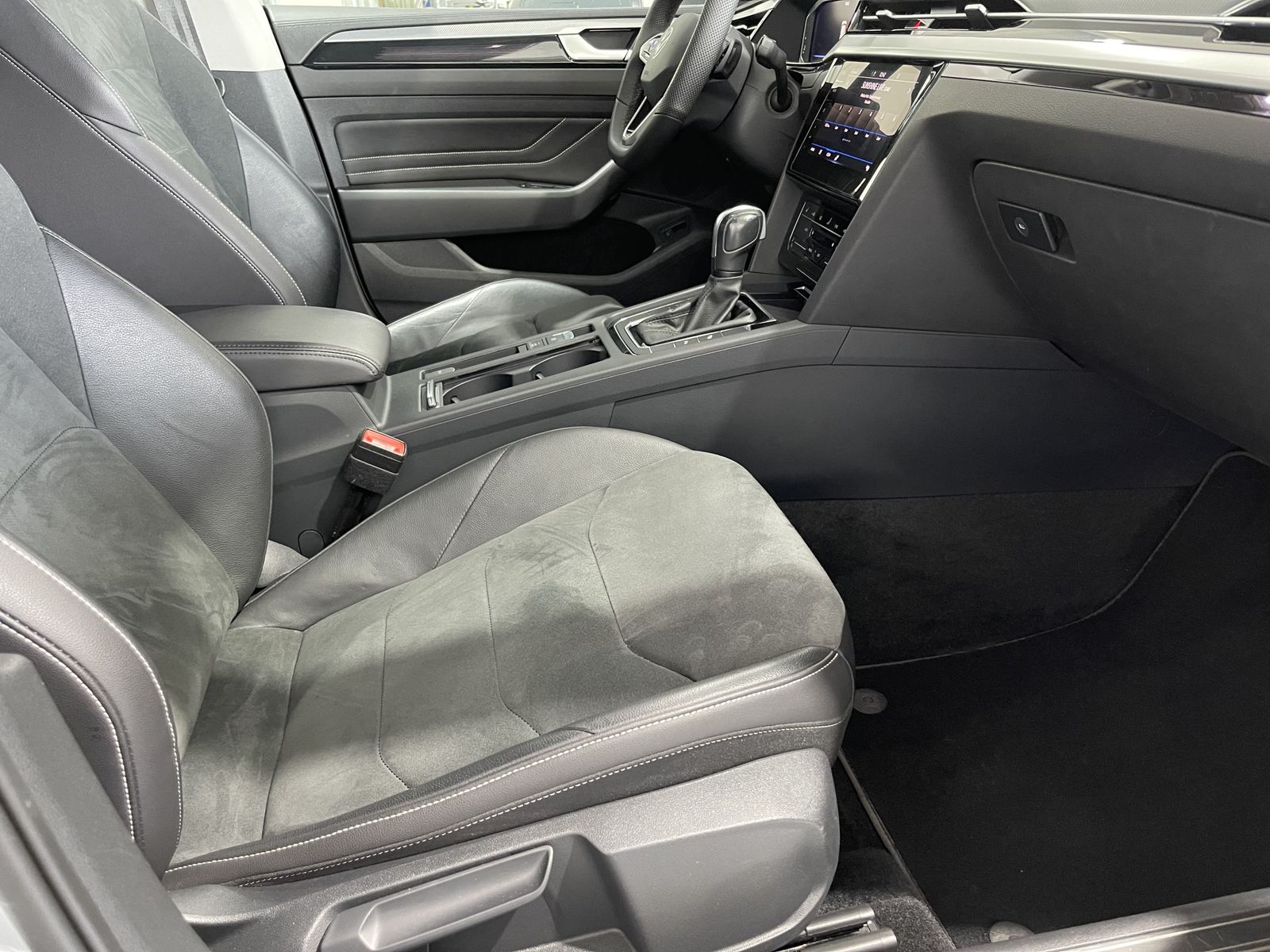 Fahrzeugabbildung Volkswagen Arteon Shooting Brake 2.0 TDI*4Motion*Cam*AHK*