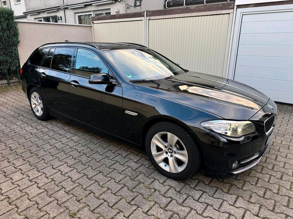 Image of BMW 520