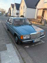 Mercedes-Benz Mercedes W123 200 Benzin - Mercedes-Benz 200 aus 1980