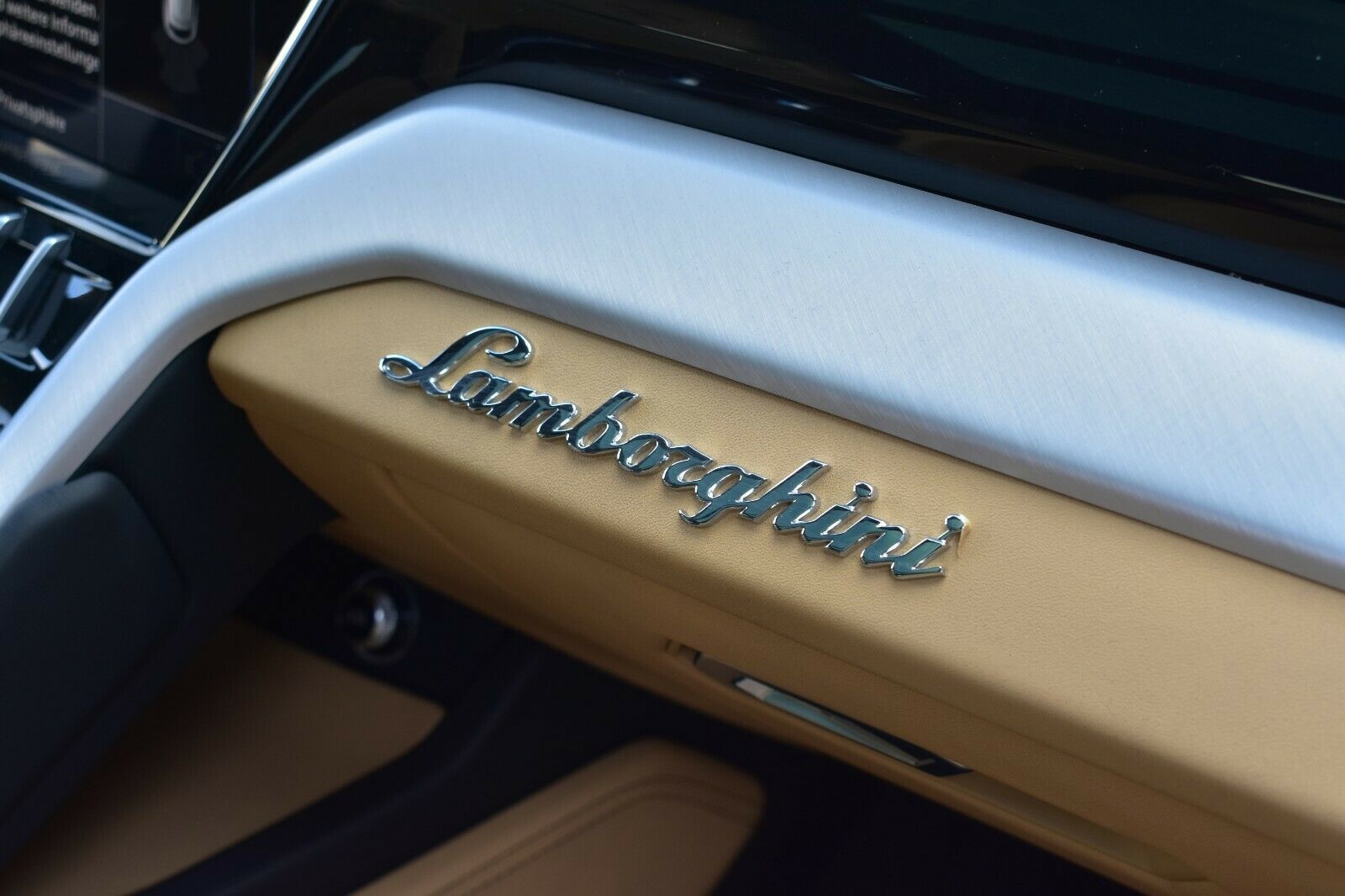 Fahrzeugabbildung Lamborghini Urus LP650 *PANO*VoLL*23*Q-Citura*Mietkauf*