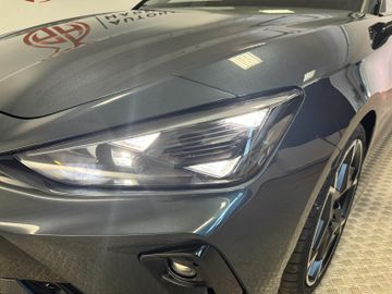Cupra Leon 2.0 TSI 221 kW VZ  Pano+Sennheiser+19 Zoll