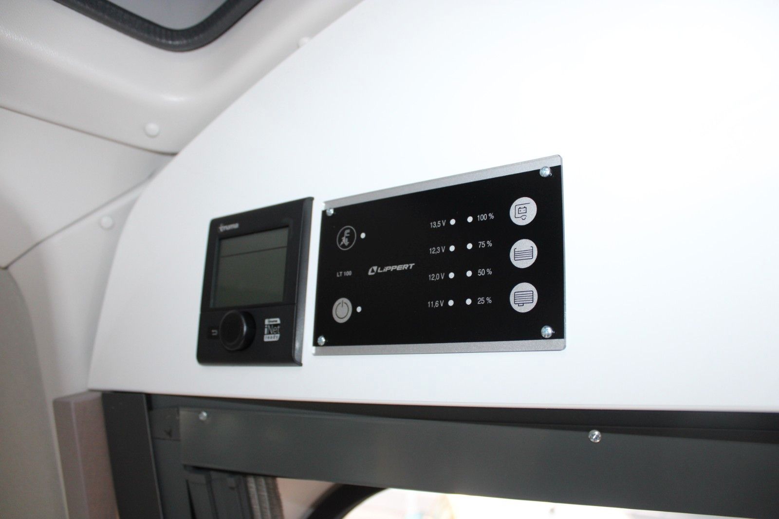 Fahrzeugabbildung Bürstner Ford SIGNEO Schlafdach Automatik SOFORT