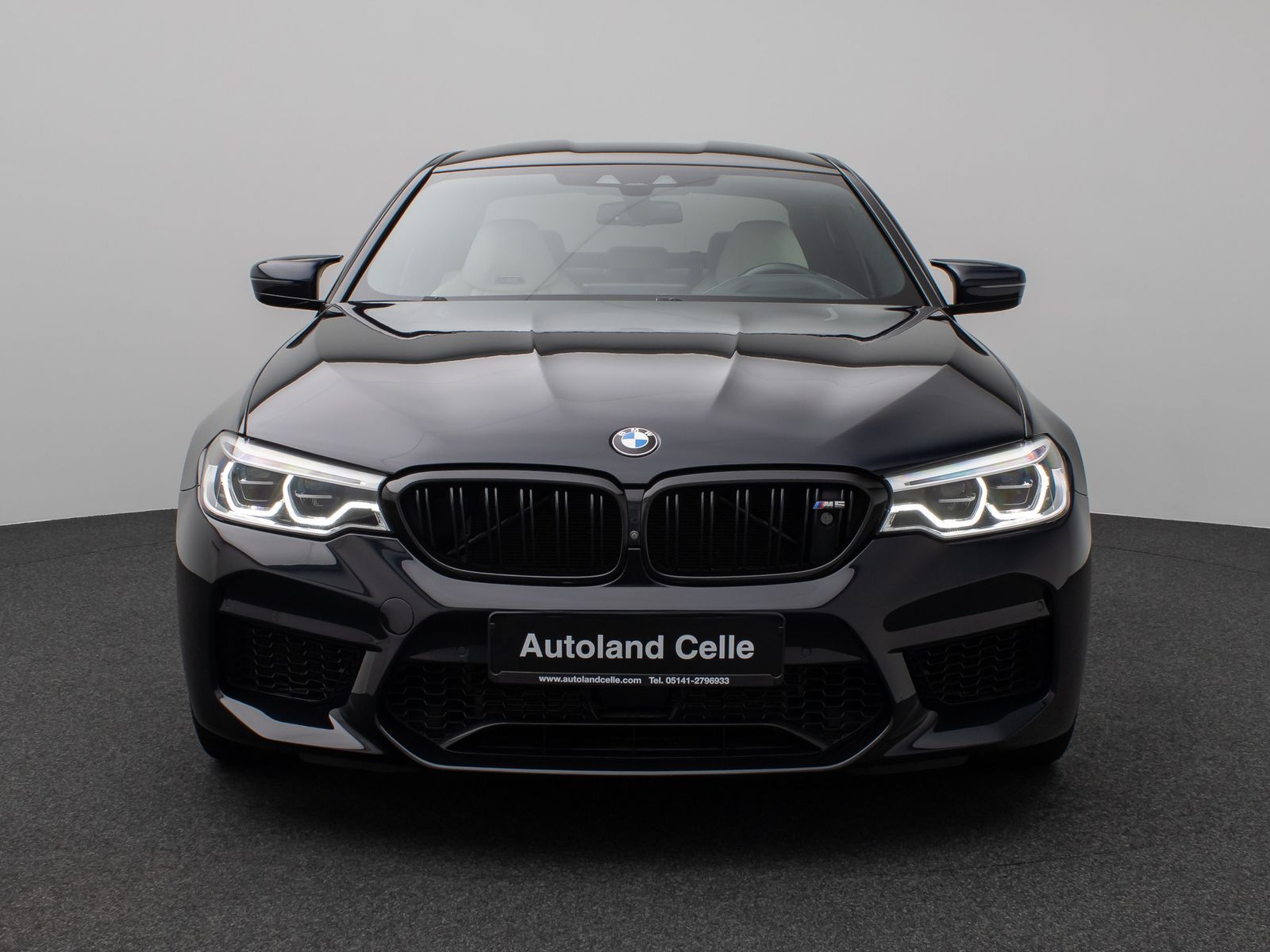 Fahrzeugabbildung BMW M5 xD 360°HUD DAB B&W SoftCl Massage Komfort