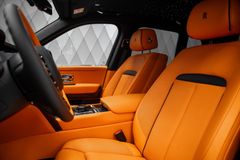 Cullinan BLACK BADGE 2025 BLACK/ORANGE 4 SEATS