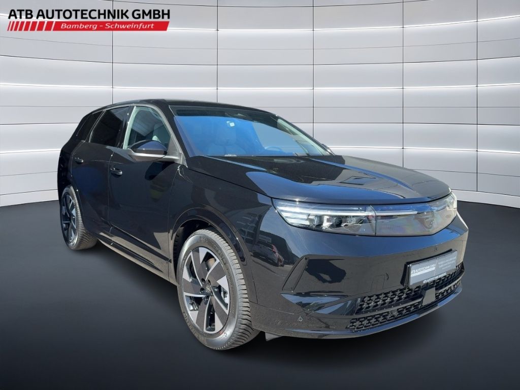 Fahrzeugabbildung Opel Grandland GS Allwetter, SHZ, LHZ, Apple CarPlay