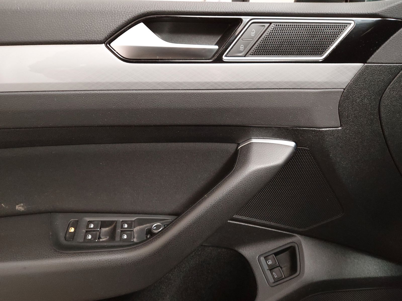 Volkswagen Passat Variant 1.4 TSI eHybrid GTE Navi LED imagem 2