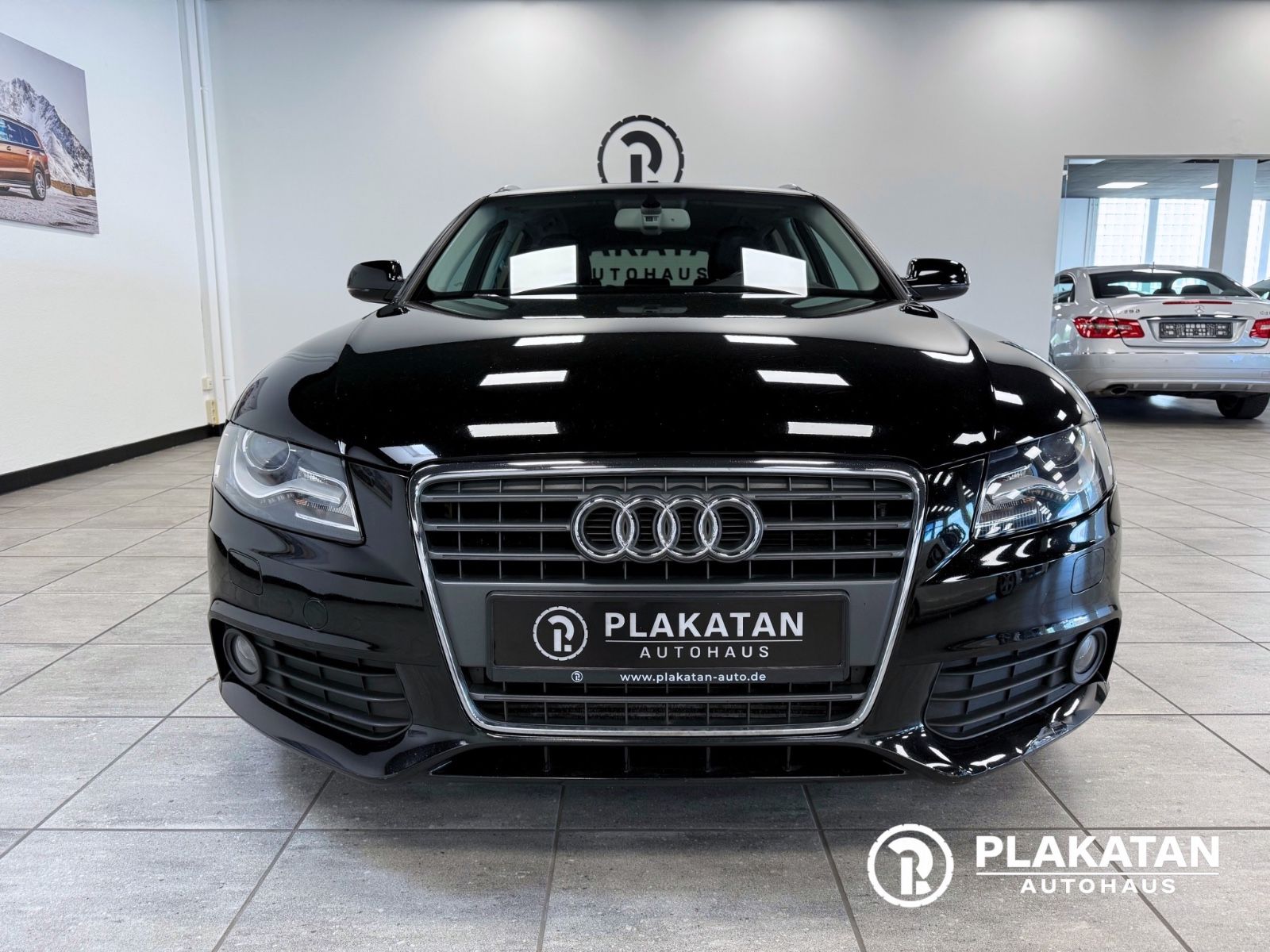 Fahrzeugabbildung Audi A4 Avant Ambition EXPORT