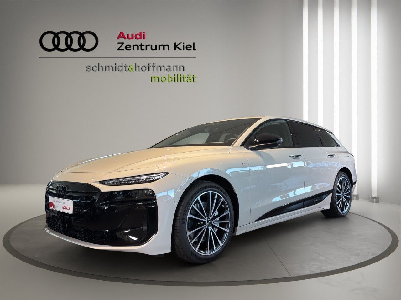 Audi A6 Avant e-tron S-line business performance Matr imagem 3
