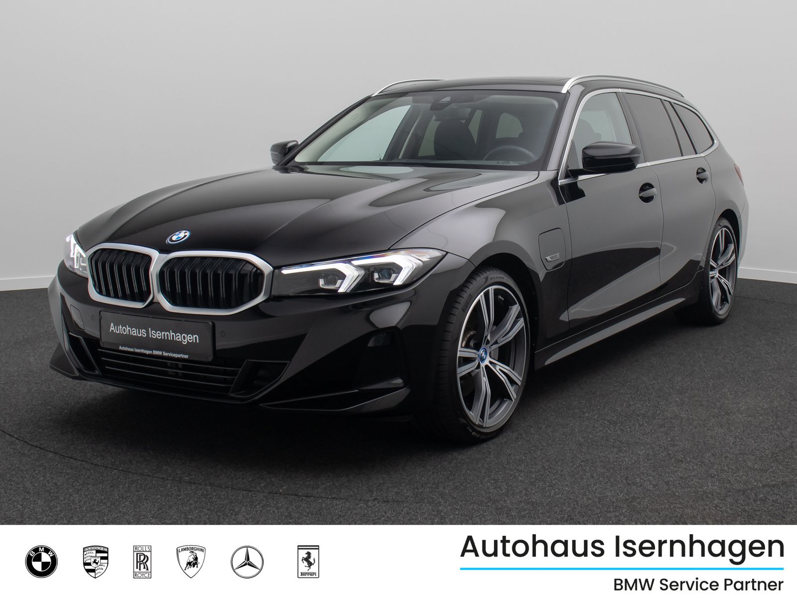 Fahrzeugabbildung BMW 330e Panorama DAB CockPit+ Widscreen PDC 19Zoll