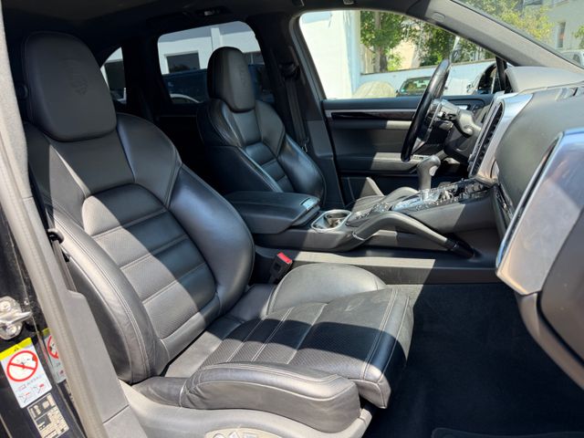 Cayenne Diesel Platinum Edition, Approved 2027 Bild 12