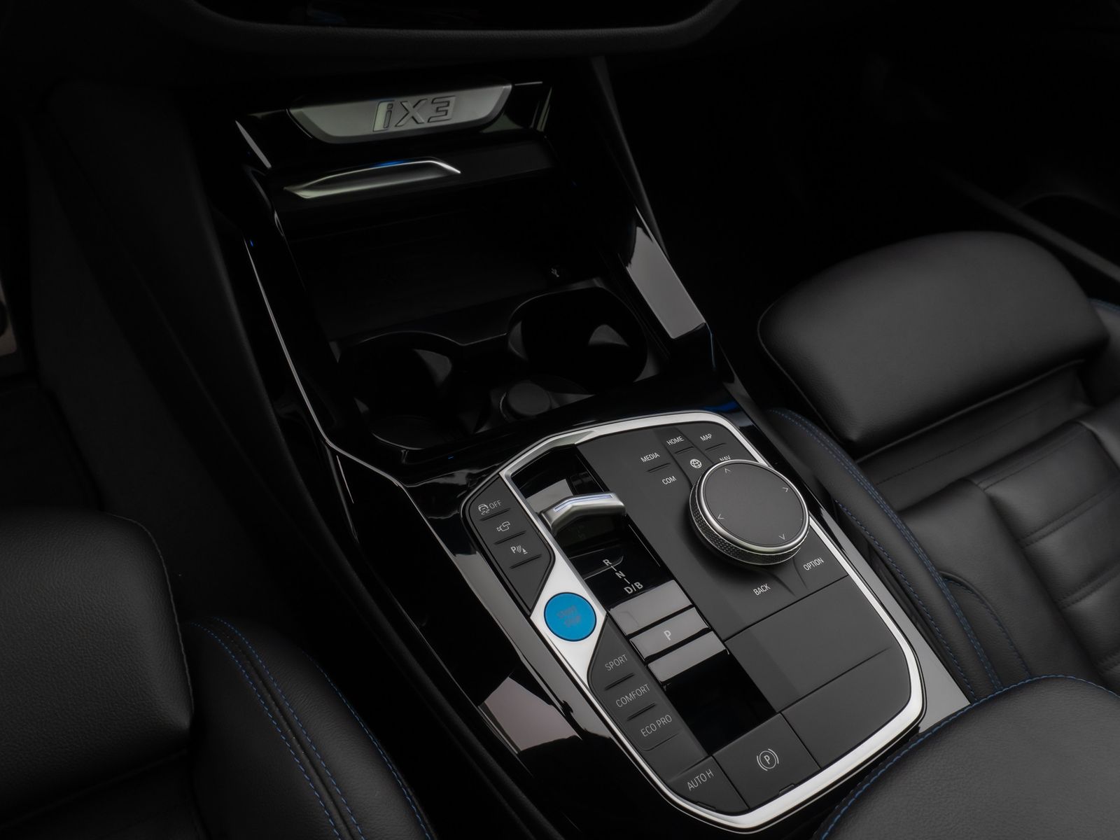 Fahrzeugabbildung BMW iX3 Impressive M Sport Panorama 360°HUD DAB H/K