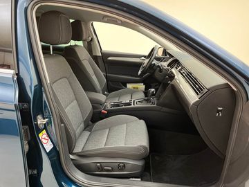 Volkswagen Passat Variant - 9