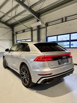 Audi Q8 50 TDI quattro tiptronic - - silberne Audi Q8
